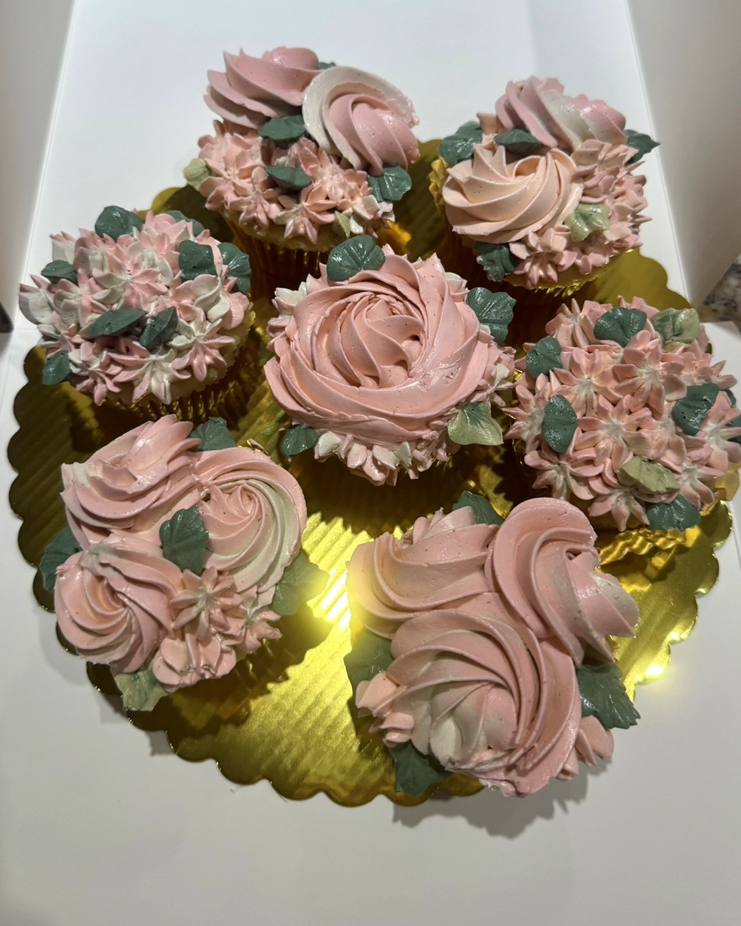 Floral buttercream cupcakes